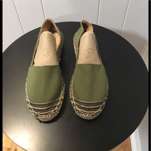 NWOT Bamboo Green Canvas Slip-On Espadrilles